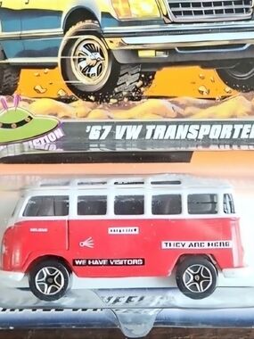 NWT 1999 Matchbox '67 VW Transporter